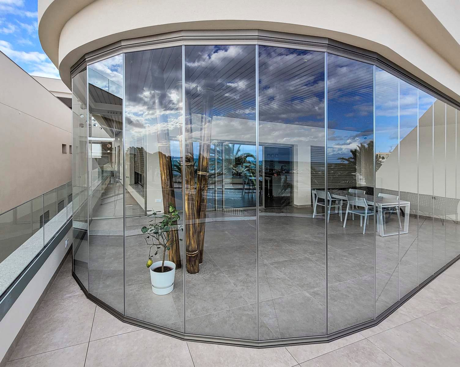 Fabricante e instalador de cortinas de cristal en Alicante