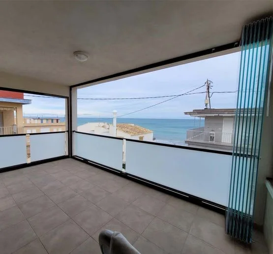 Cerramiento cortinas cristal en Alicante