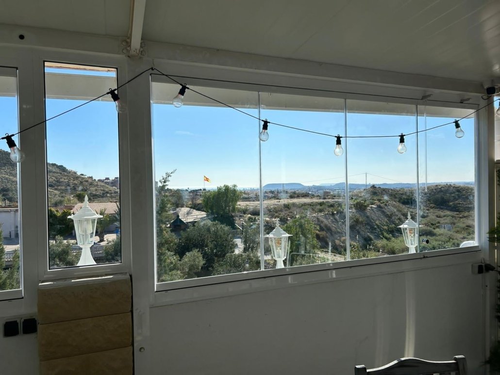 Cortinas de cristal Almería local