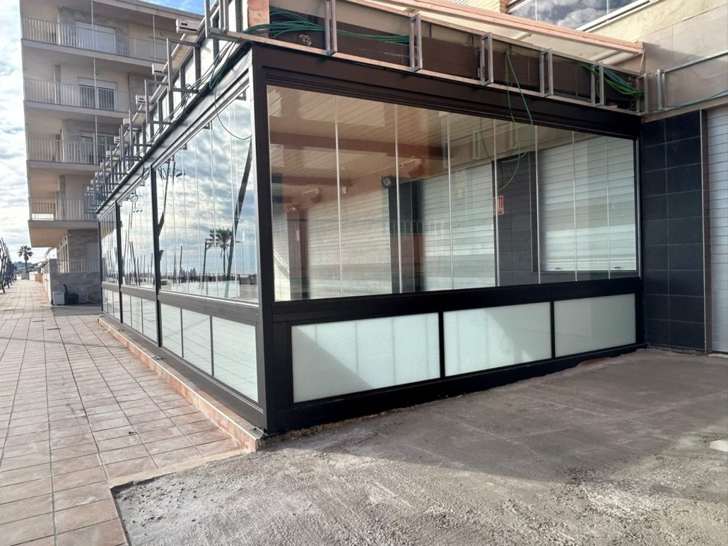 persiana de cristal Malaga local Cortinas de cristal Malaga local