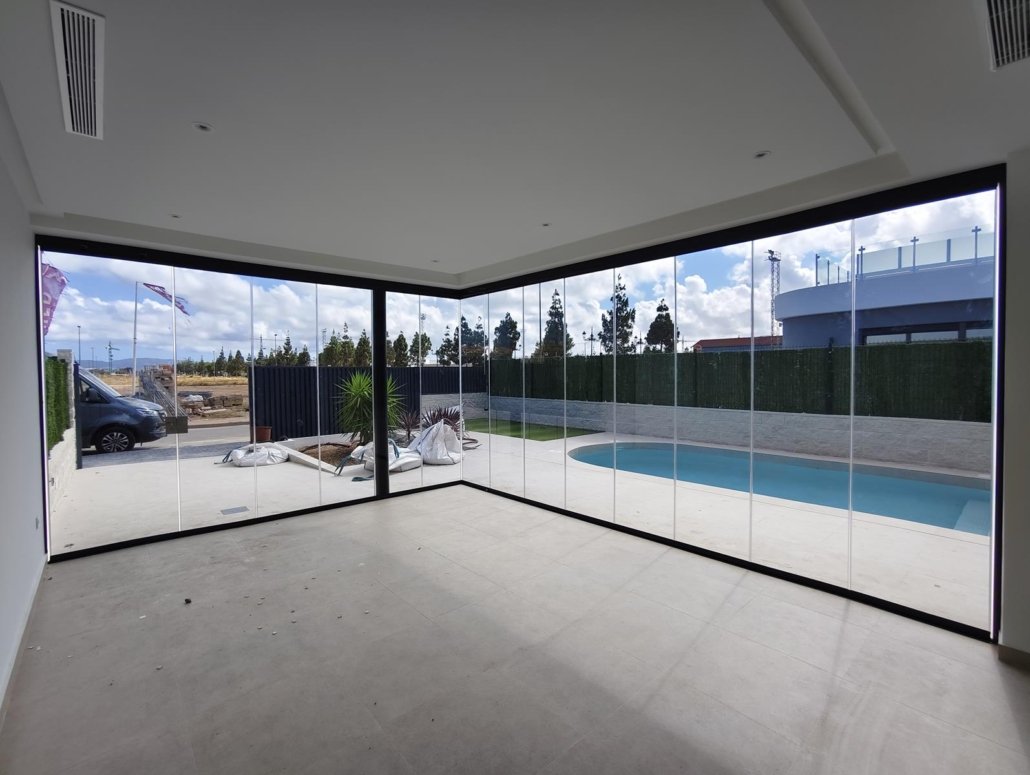 instalacion cerramiento de cristal Murcia terraza piscina