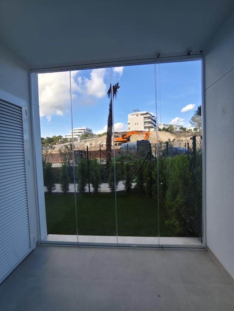 Glass curtains in Alicante 1