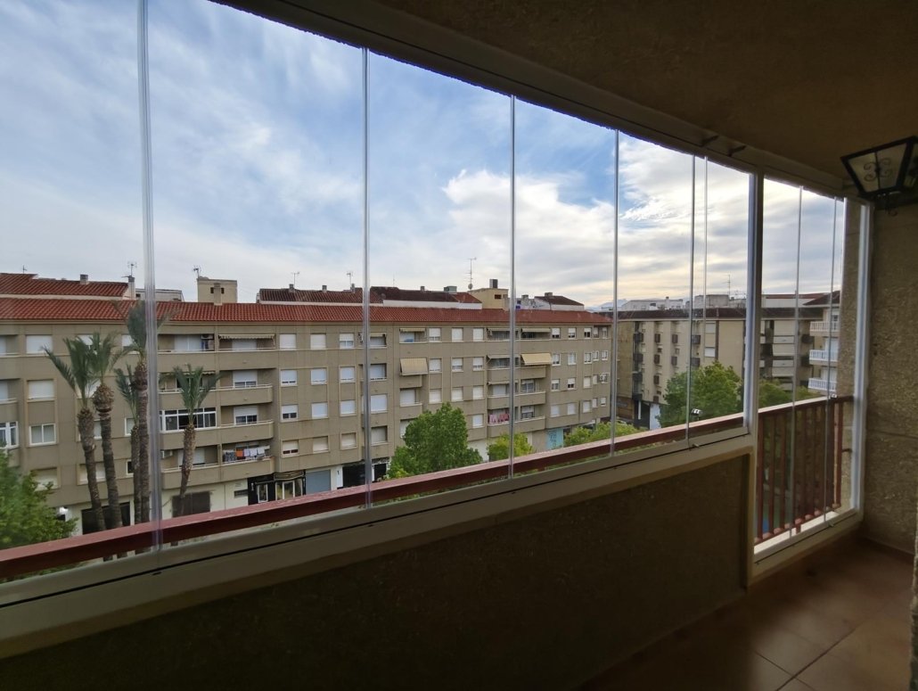 Glass curtains in Alicante