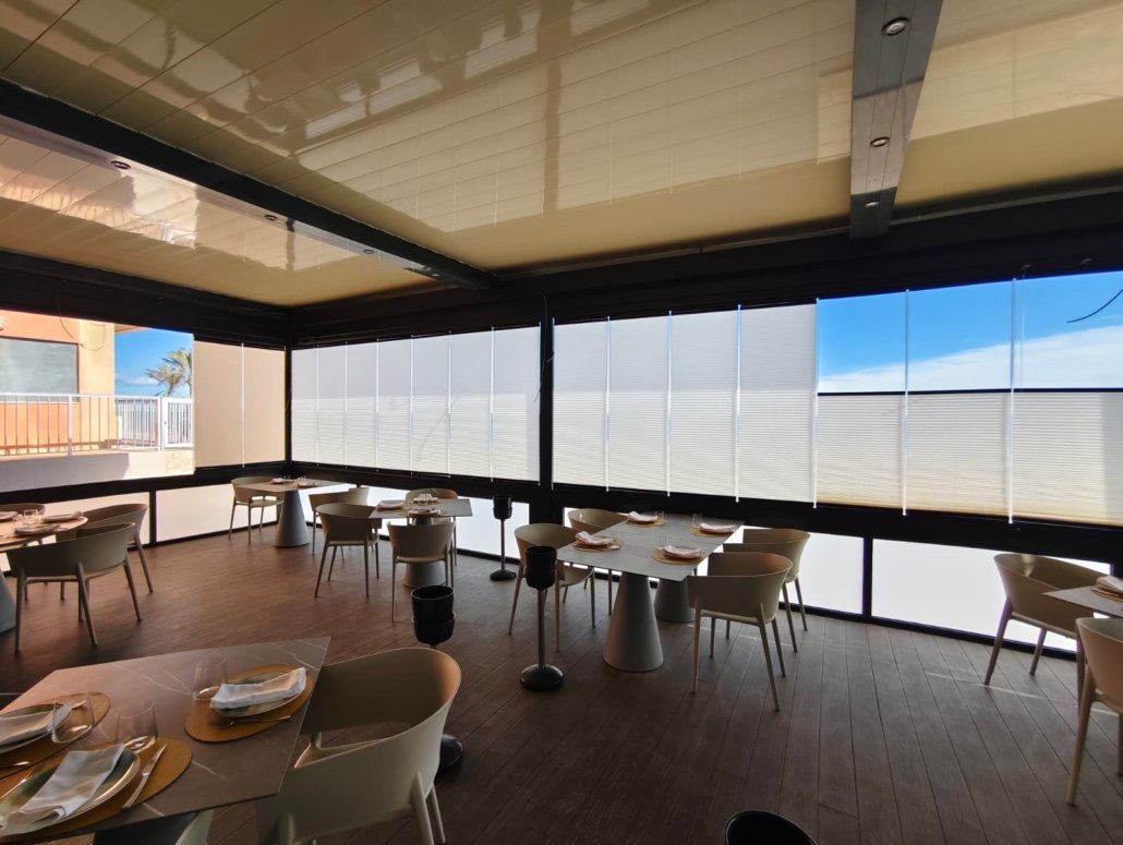 Cortinas Plisadas para Cerramientos y Cortinas de Cristal