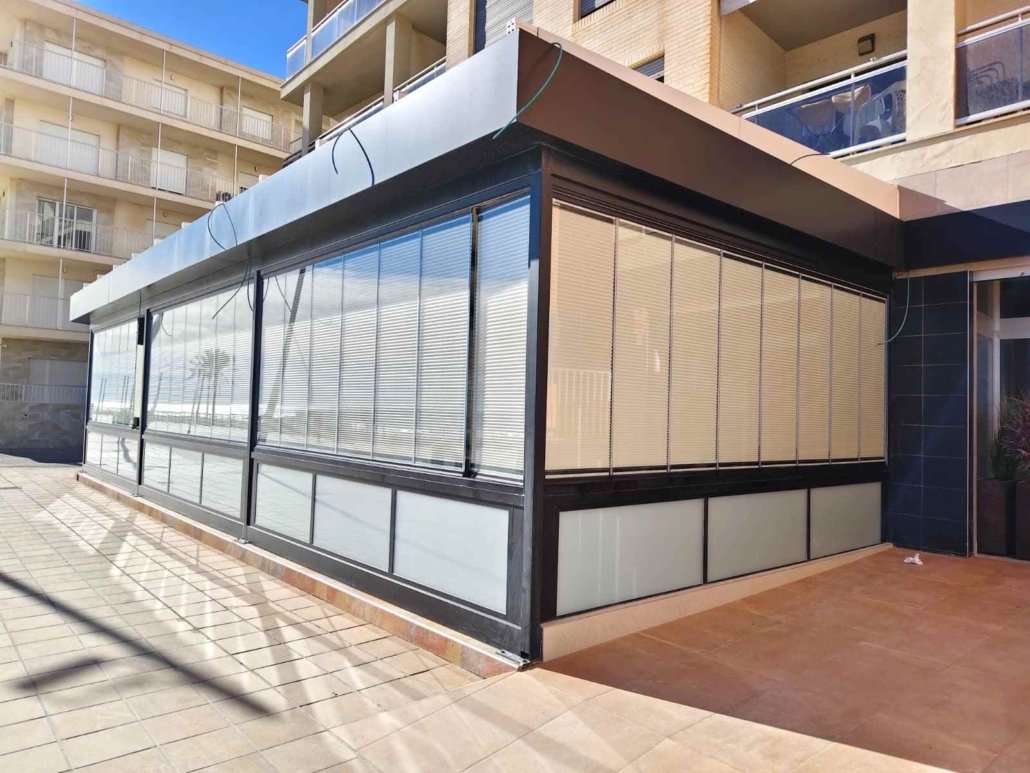 Cortinas Plisadas para Cerramientos y Cortinas de Cristal