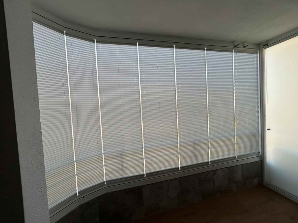 Cortinas Plisadas para Cerramientos y Cortinas de Cristal