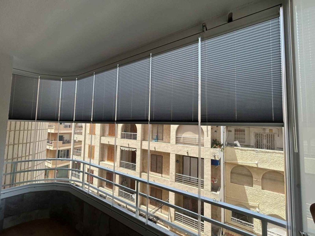 Cortinas Plisadas para Cerramientos y Cortinas de Cristal