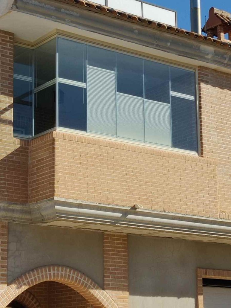 Cortinas Plisadas para Cerramientos y Cortinas de Cristal