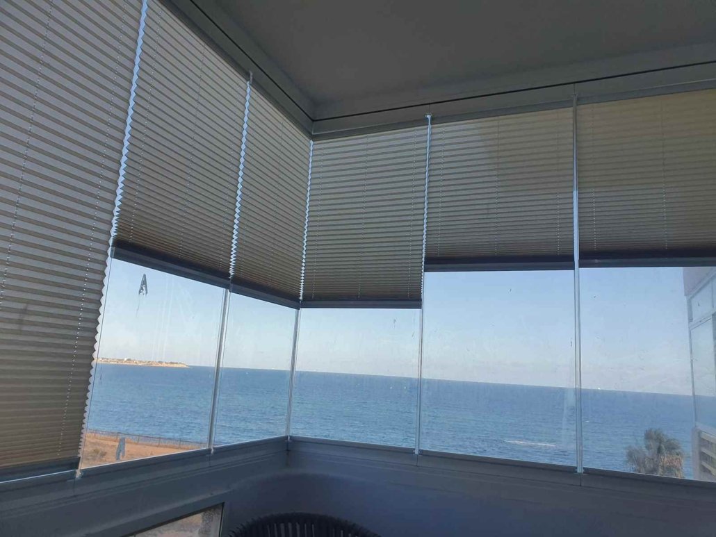 Cortinas Plisadas para Cerramientos y Cortinas de Cristal