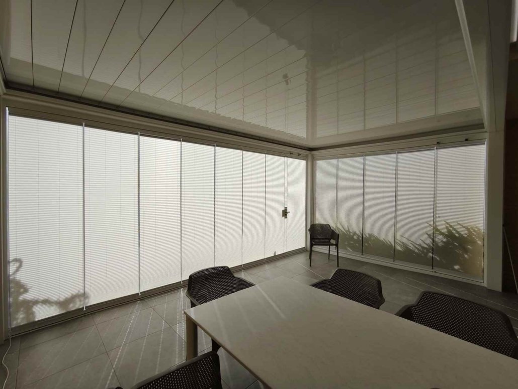 Cortinas Plisadas para Cerramientos y Cortinas de Cristal